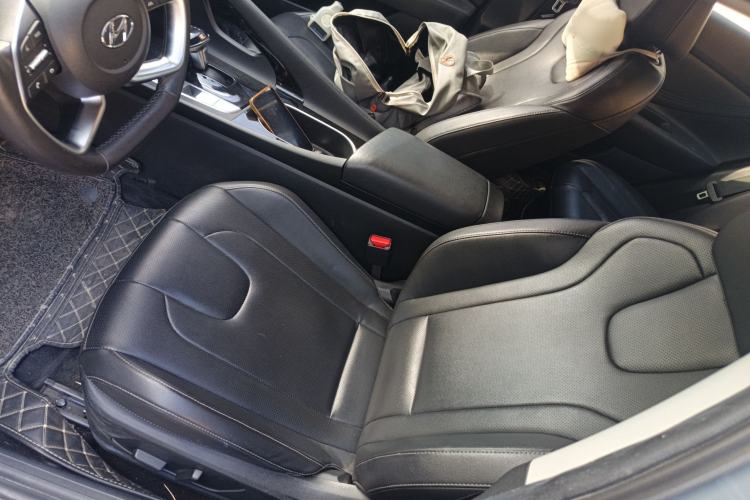 Used Hyundai Elantra 2021 1.5L CVT LUX Prestige Edition
