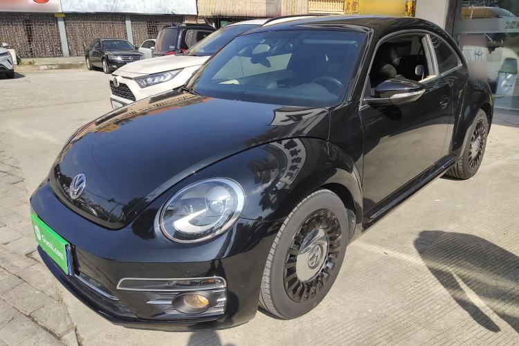 Used Volkswagen Beetle 2018 180TSI Joyful Orange Edition
