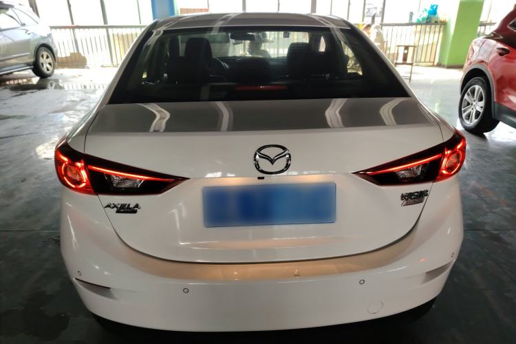 Used Mazda Mazda 3 Axela 2017 Sedan 1.5L Automatic Luxury Model Emission Standard China V
