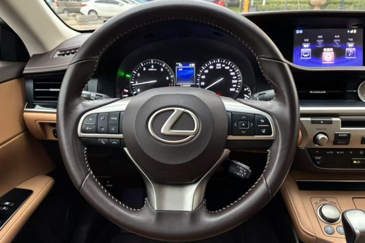 Used Lexus ES 2015 200 Elite Edition
