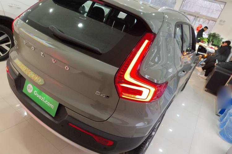 Used Volvo XC40 2024 B4 4x4 Smart Luxury Edition