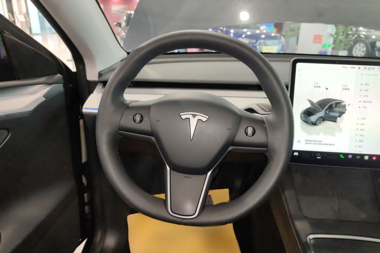 Used Tesla Model Y 2024 Rear-Wheel-Drive Version
