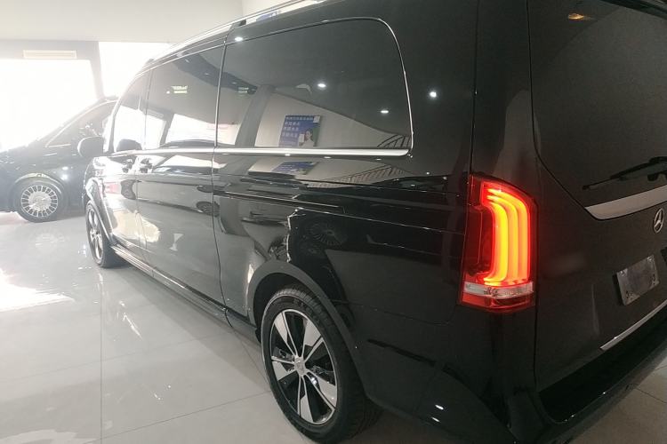 Used Mercedes-Benz V-Class 2022 V 260 L Long Wheelbase Prestige Edition
