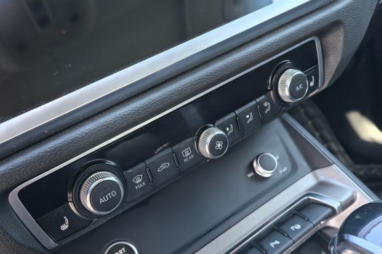 Used Audi Q3 2021 35 TFSI Fashion Dynamic Model
