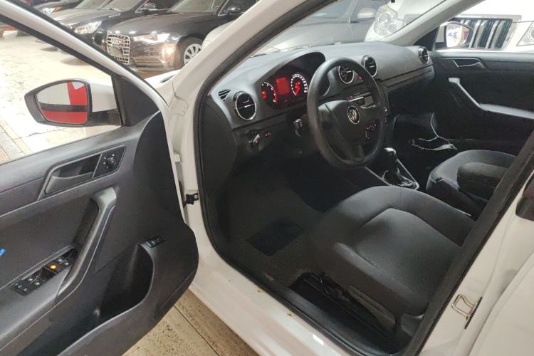 Used Volkswagen Jetta 2019 Dream Edition 1.5L Automatic Fashionable Version
