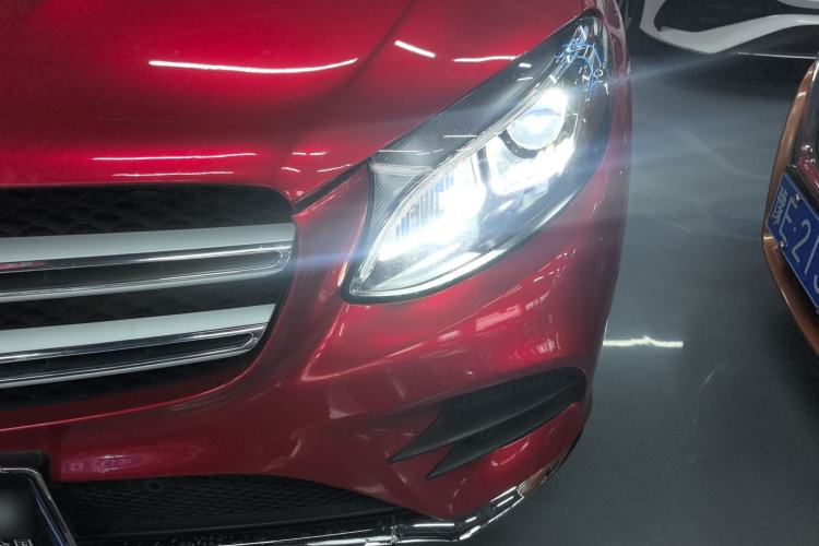 Used Mercedes-Benz GLC 2017 GLC 260 4MATIC Luxury Model