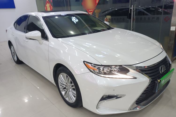 Used Lexus ES 2016 200 Midnight Special Limited Edition

