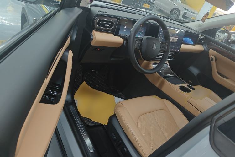 Used Leapmotor C11 2024 Range-Extended 300 Luxury Edition
