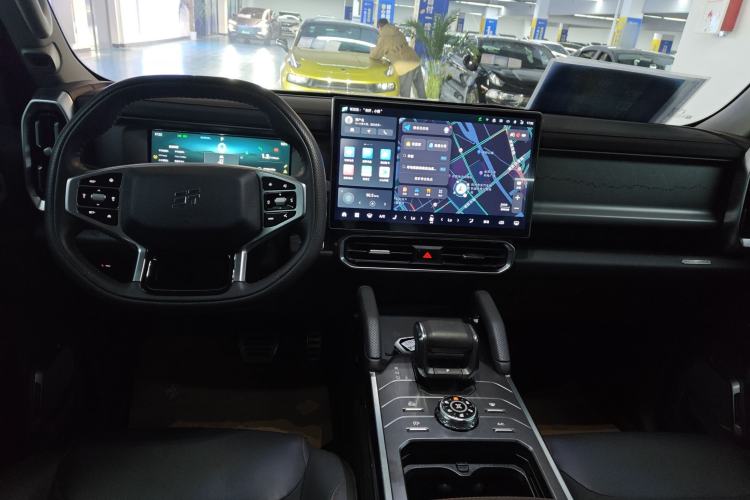 Used JETOUR Traveler 2023 2.0T All-Wheel-Drive CrossPRO
