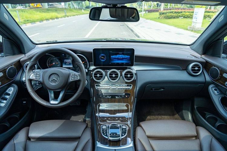 Used Mercedes-Benz GLC 2019 GLC 260 L 4MATIC Dynamic Model
