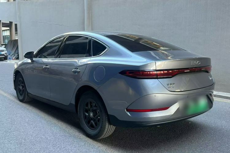 Used BYD Qin PLUS 2025 DM-i Smart Drive 55KM Leading Model
