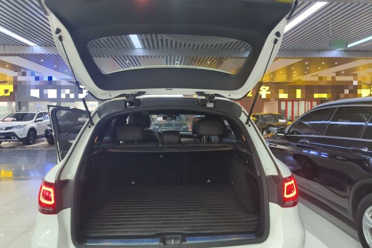 Used Mercedes-Benz GLC 2020 Facelifted GLC 260 L 4MATIC Dynamic Edition
