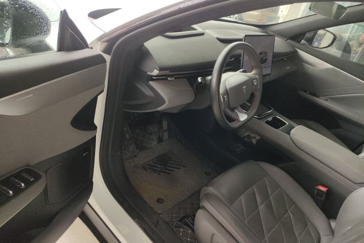 Used  S05 2024 510Max Pure Electric Version