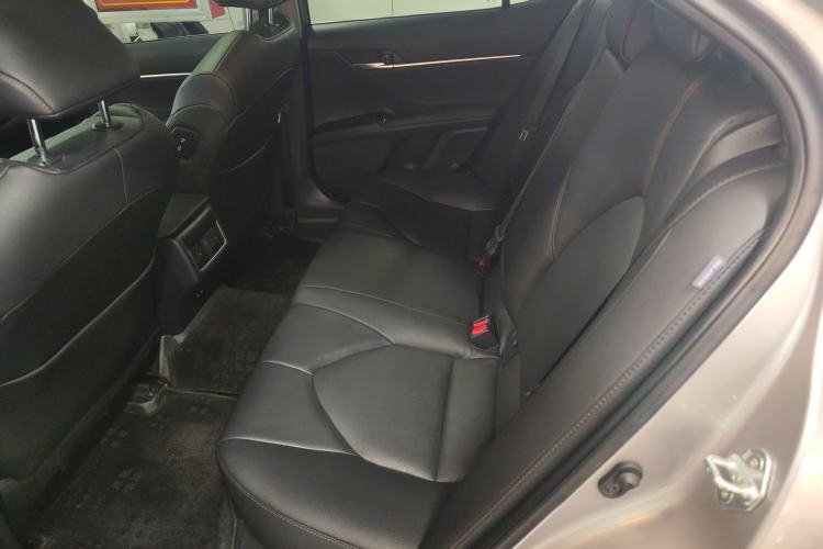 Used Toyota Camry 2023 2.0G Luxury Edition