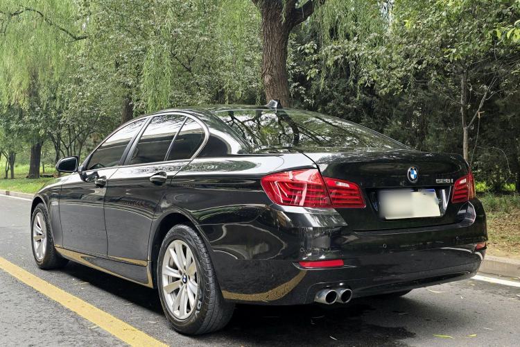 Used BMW 5 Series 2015 520i Elegant Edition
