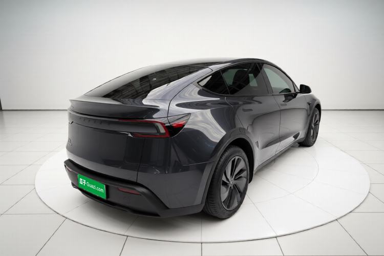 Used Tesla Model Y 2025 Rear-Wheel-Drive Version