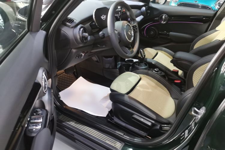 Used  MINI 2022 2.0T COOPER S Obsession Special Edition Five-Door Version
