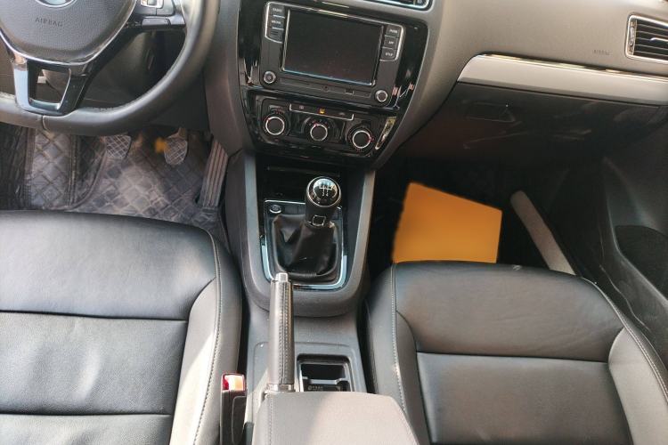 Used Volkswagen Sagitar 2018 1.6L Manual Comfort Model
