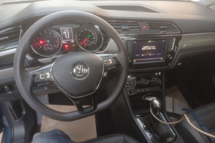 Used Volkswagen Touran 2018 Volkswagen Touran L 280TSI DSG Comfort Edition 7 Seats China V Emission Standard