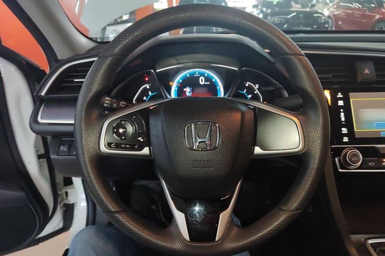 Used Honda Civic 2016 220TURBO Manual Luxury Edition
