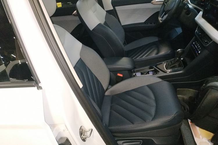 Used Volkswagen Tharu 2023 300TSI Two-Wheel-Drive Moonlight Edition
