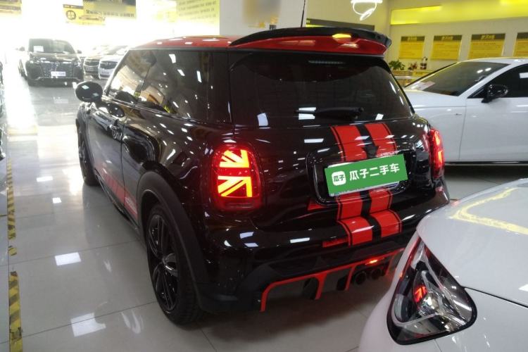 Used  MINI 2022 2.0T COOPER S Black Badge Special Edition
