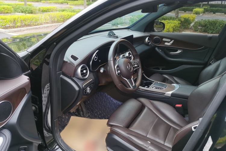 Used Mercedes-Benz GLC 2020 Facelift GLC 260 L 4MATIC Luxury Edition
