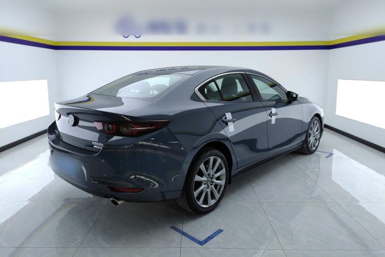 Used Mazda Mazda 3 Axela 2023 2.0L Automatic ZhiZhen Edition
