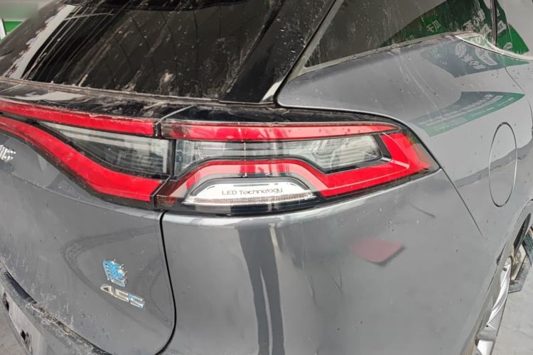 Used BYD Tang New Energy 2018 DM 2.0T All-Wheel Drive Smart Connect Genesis Edition 7 Seats China V Emission Standard