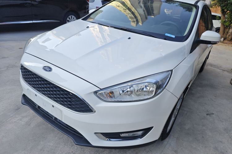Used Ford Focus 2017 Hatchback 1.6L Automatic Fashion Edition Smart Drive Version
