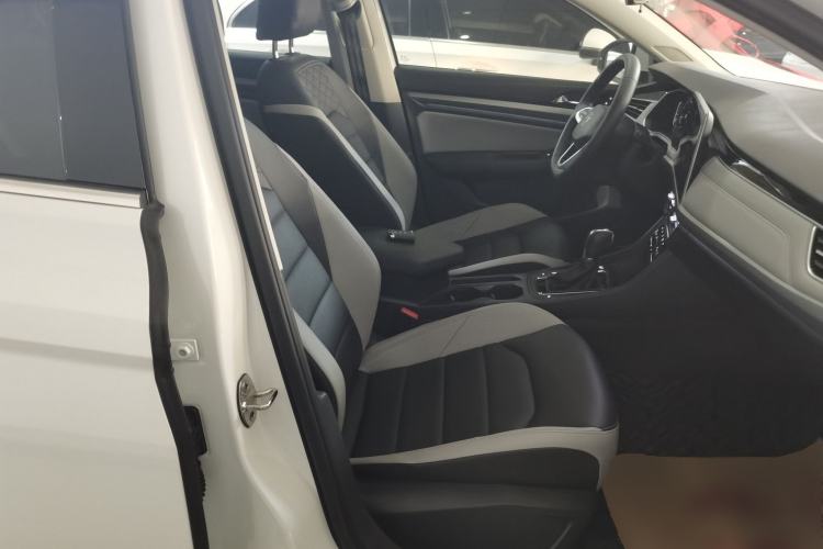 Used Volkswagen Bora 2023 300TSI DSG Prestige Edition
