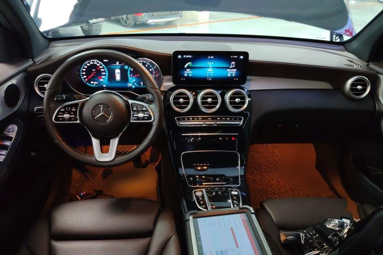 Used Mercedes-Benz GLC 2021 GLC 260 L 4MATIC Dynamic Edition