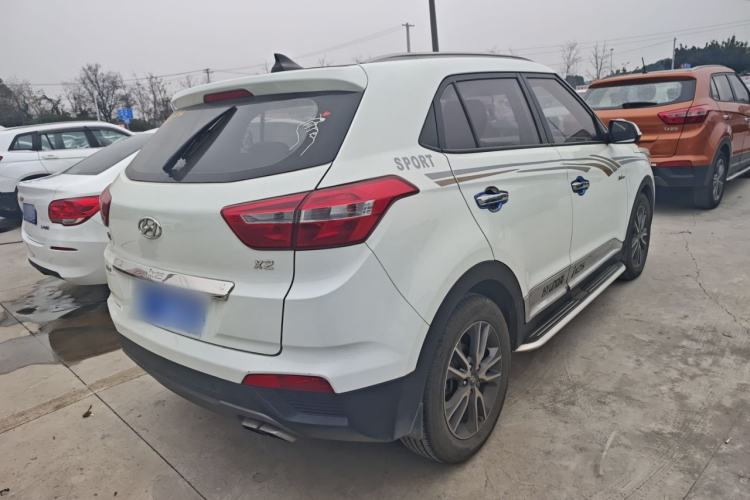 Used Hyundai ix25 2016 1.6T Dual-Clutch Two-Wheel Drive Smart GLS Model
