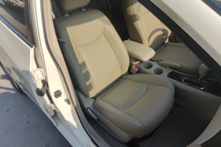 Used Nissan Tiida 2011 1.6L CVT Comfort Model
