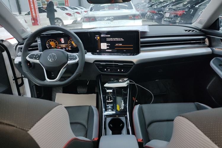 Used Volkswagen Lamando 2024 Lavida L 280TSI DSG Cool & Spicy Edition
