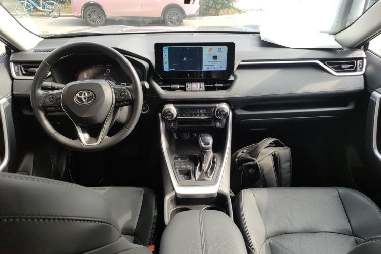 Used Toyota Wildlander 2023 2.0L CVT Four-Wheel Drive Luxury PLUS Edition
