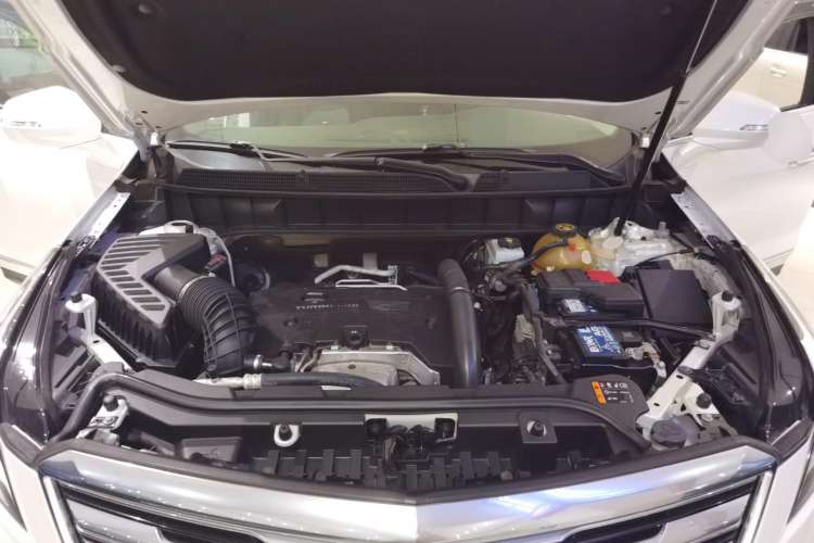 Used Cadillac XT5 2016 25T Luxury Model
