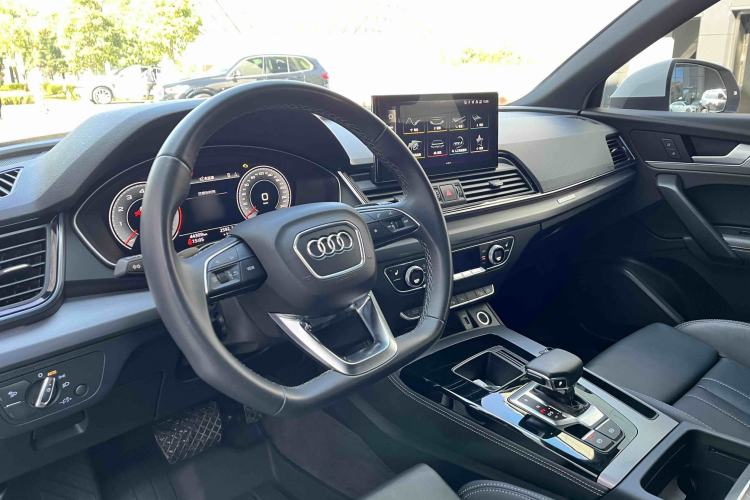 Used Audi Q5L Sportback 2021 40 TFSI Fashion Model

