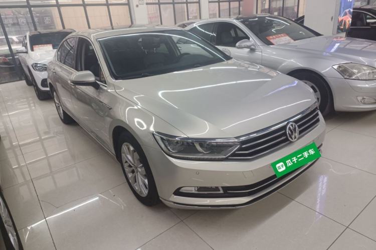 Used Volkswagen Magotan 2018 Facelift 330TSI DSG Luxury Model
