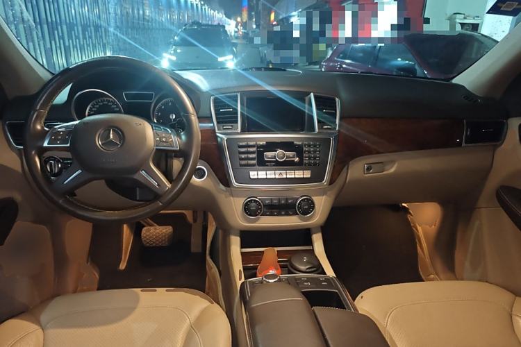 Used Mercedes-Benz M-Class 2014 ML 400 4MATIC Dynamic Model