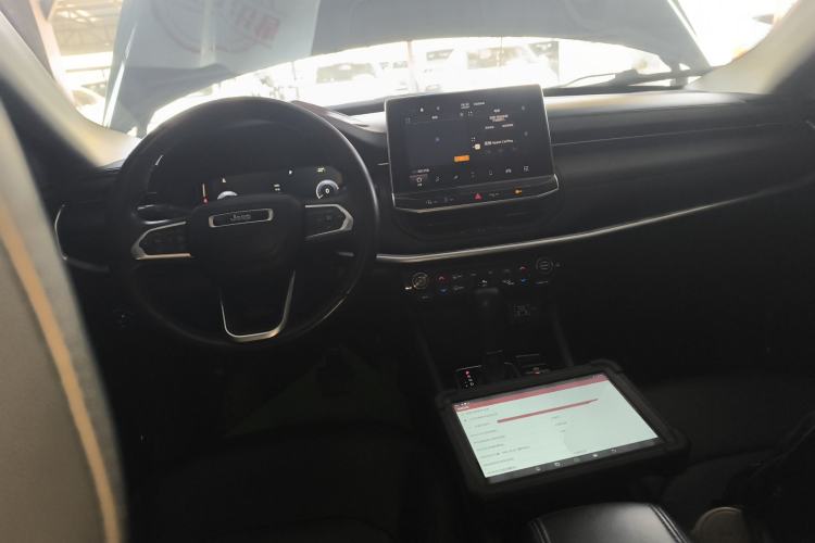 Used  Compass 2021 220T Automatic Elite Edition
