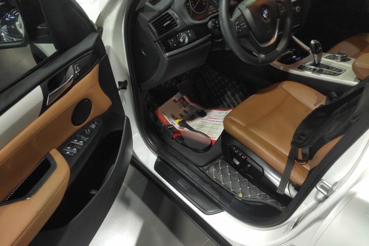 Used BMW X3 2014 xDrive28i Leading Model
