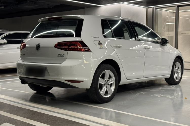 Used Volkswagen Golf 2017 230TSI Automatic Comfort Edition – Celebrating Milestone of One Million Units
