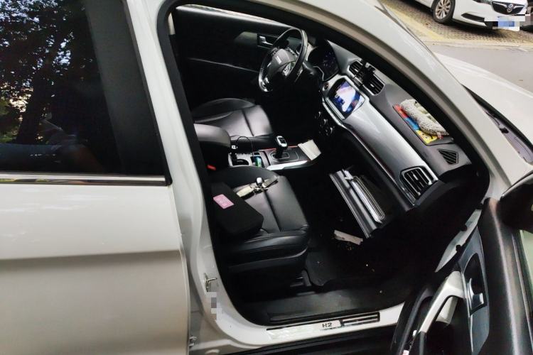 Used Haval H2 2018 Blue-Label 1.5T Dual-Clutch Two-Wheel-Drive Luxury Model
