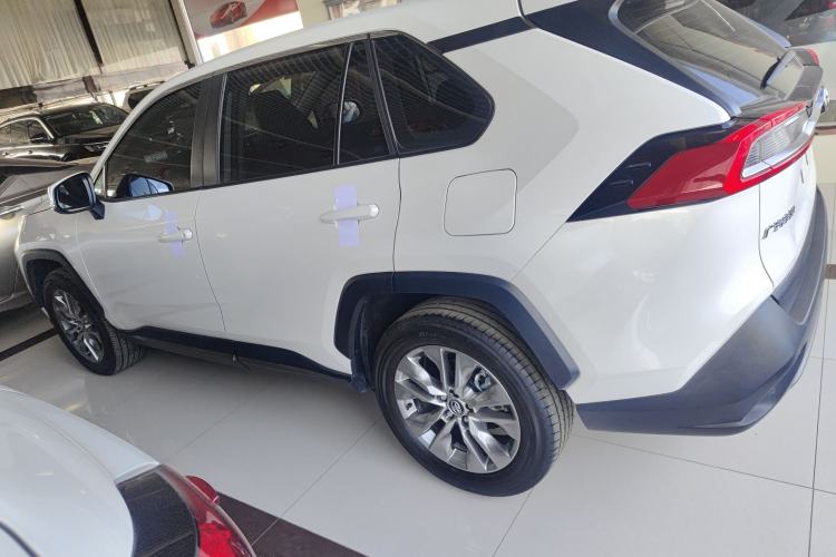 Used Toyota Wildlander 2024 2.0L CVT Two-Wheel Drive Leading Edition