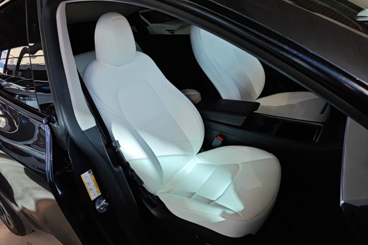 Used Tesla Model Y 2024 Long-Range All-Wheel-Drive Version
