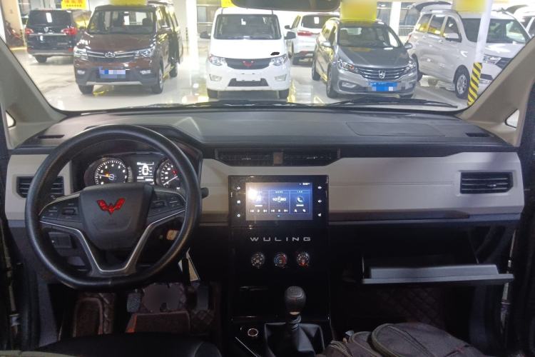 Used Wuling Zhengcheng 2021 1.5T Manual Luxury Version
