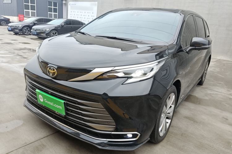 Used Toyota Sienna 2024 2.5L Hybrid Luxury Edition