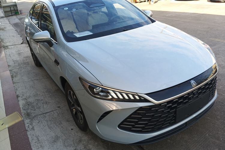 Used BYD Qin PLUS 2025 DM-i Smart Drive 120KM Superior Model