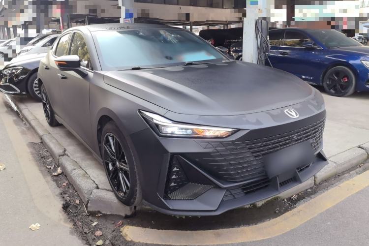 Used Changan UNI-V 2022 1.5T Prestige Version
